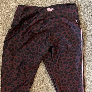 Goldsheep purple leopard legging size medium